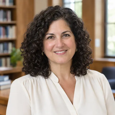 Portrait of Dr. Lauren Petrakis