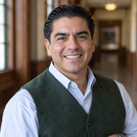 Portrait of Dr. Alejandro Paredes