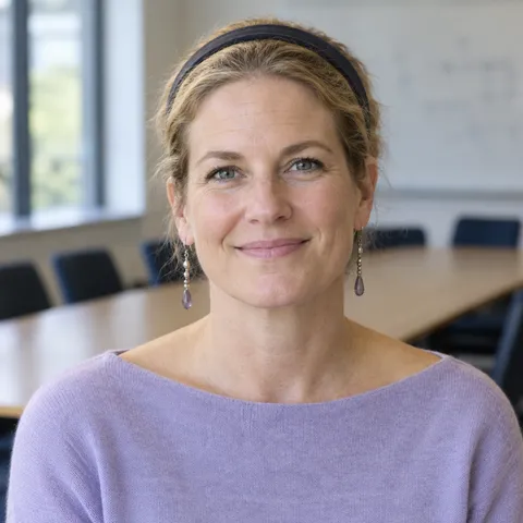 Portrait of Dana Ramsey