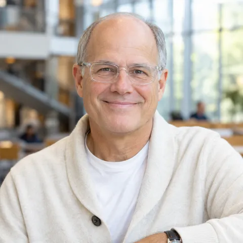 Portrait of Dr. Derek Hennessy