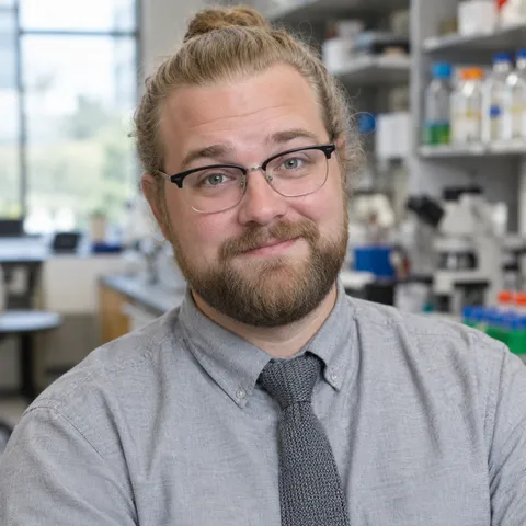 Portrait of Dr. Fraser Bauer
