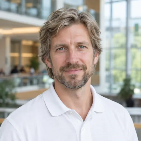 Portrait of Dr. Jakub Babic