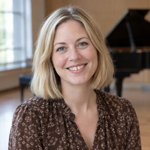 Portrait of Dr. Kelly Demetriou