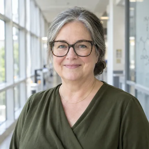 Portrait of Dr. Stephanie Segal